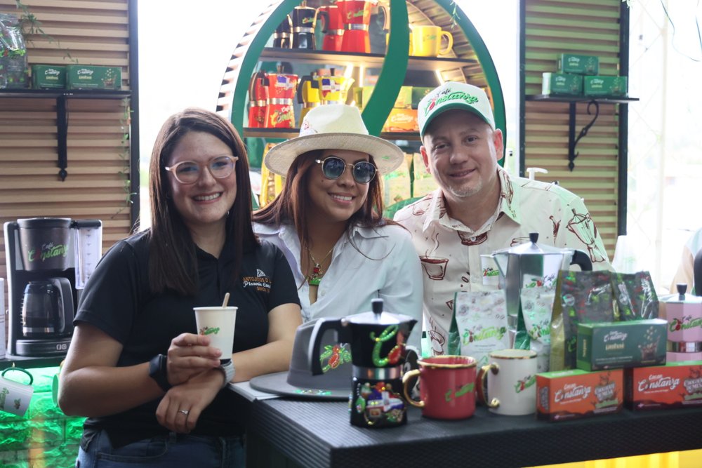 Equipo de Café Constanza en el Festival de la Cosecha Constanza 2026